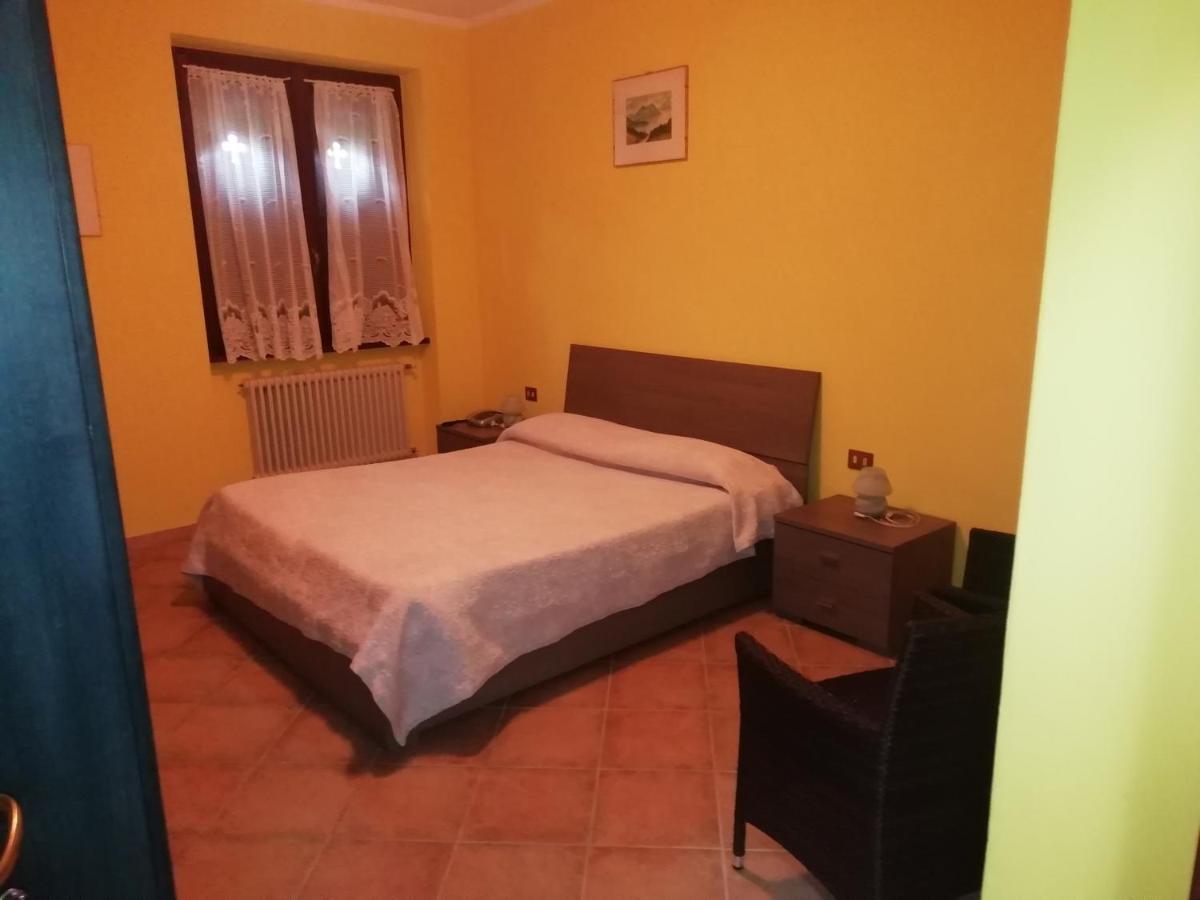 Albergo Breglia Plesio Exteriör bild